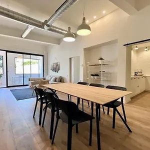 hauzify-i-apartaments-sant-pau.catalonia-hotels.com/
